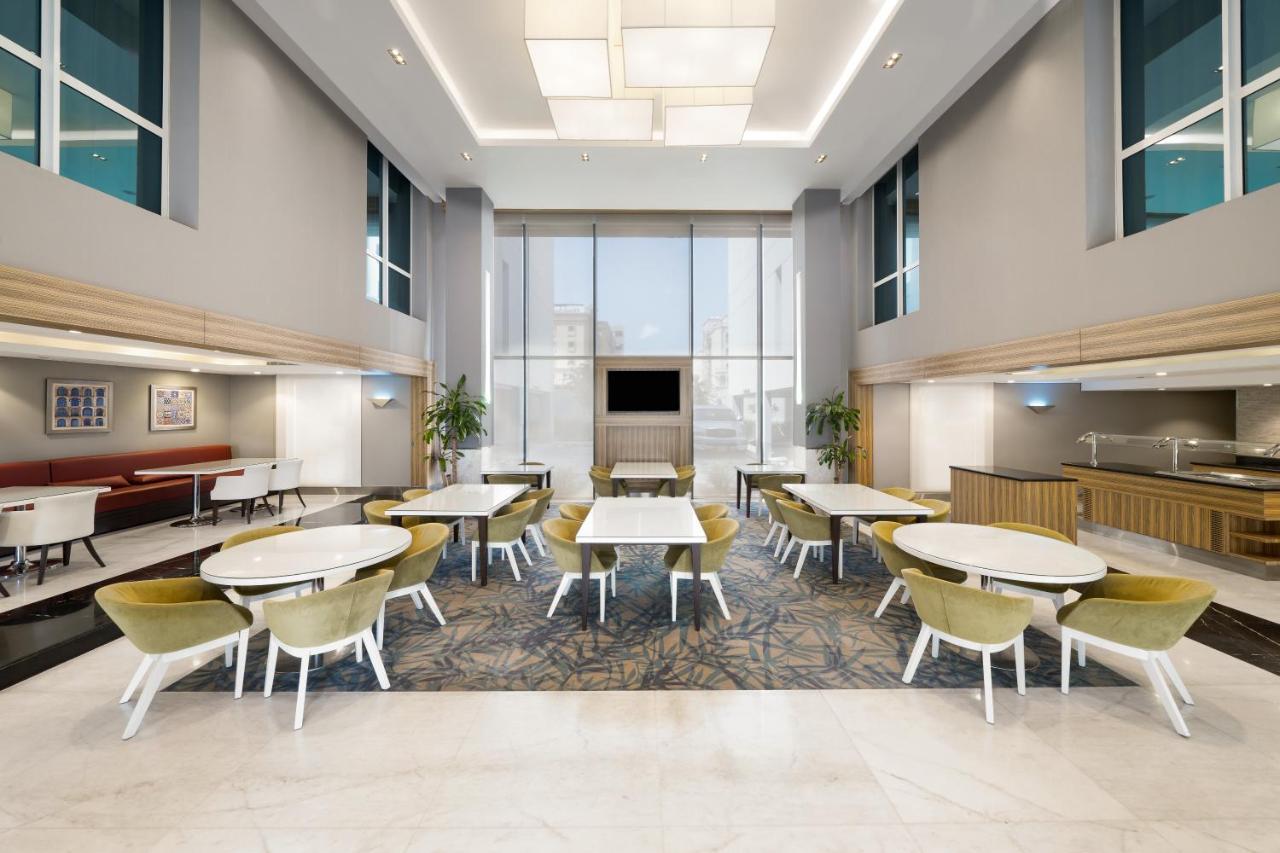 אל חובר Sas Residence & Hotel, Dhahran - Formerly Radisson Blu מראה חיצוני תמונה