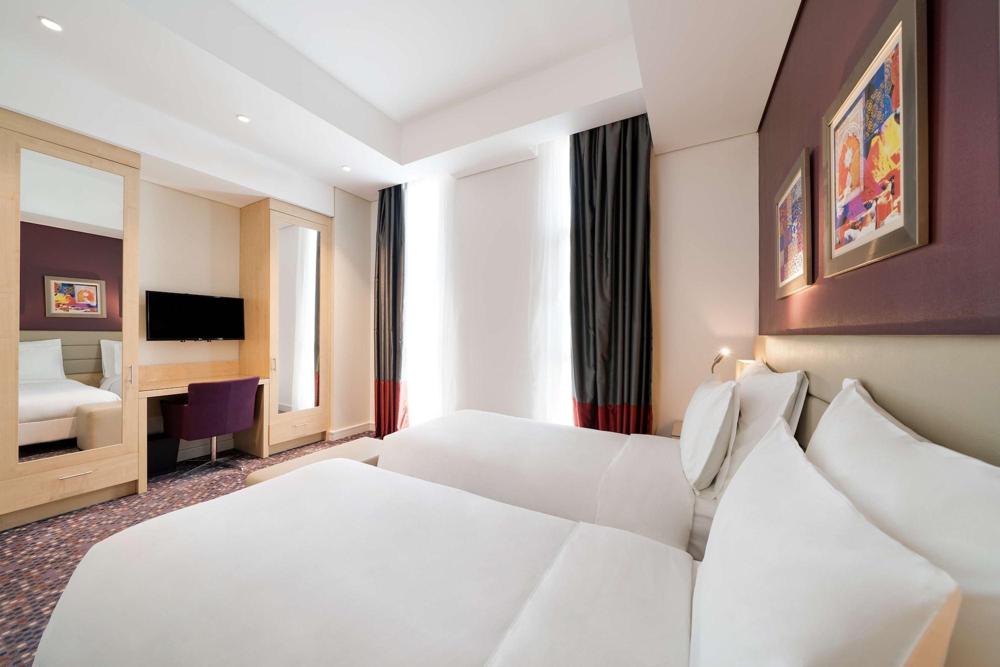 אל חובר Sas Residence & Hotel, Dhahran - Formerly Radisson Blu מראה חיצוני תמונה