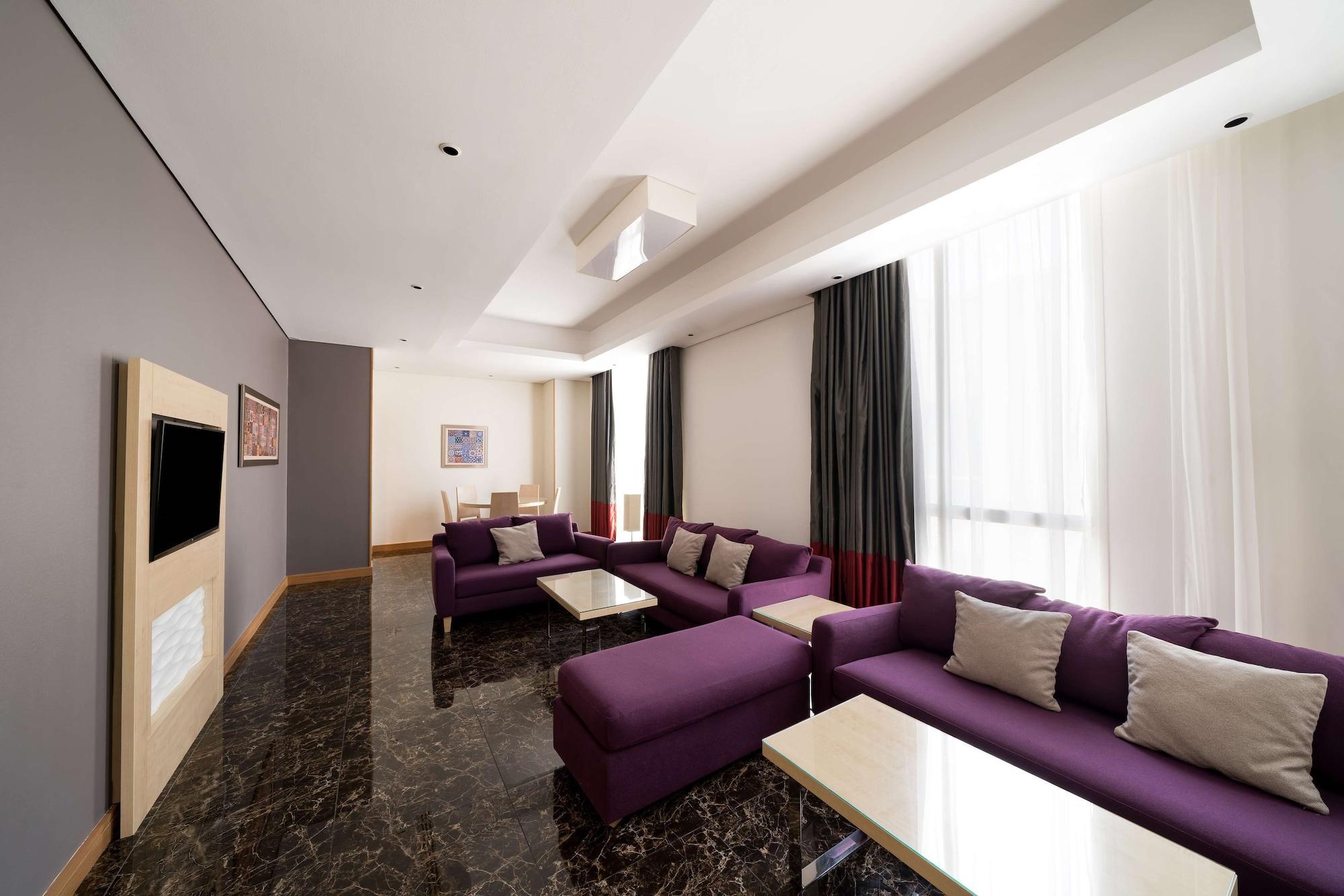 אל חובר Sas Residence & Hotel, Dhahran - Formerly Radisson Blu מראה חיצוני תמונה