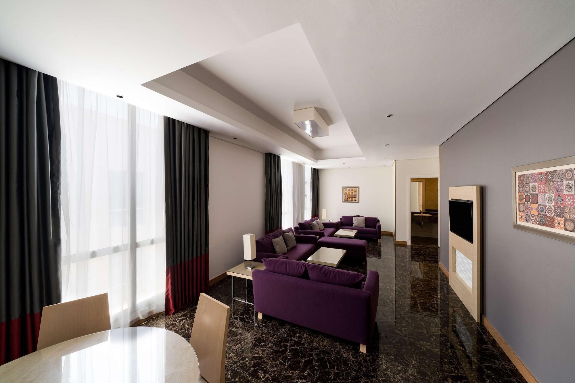 אל חובר Sas Residence & Hotel, Dhahran - Formerly Radisson Blu מראה חיצוני תמונה